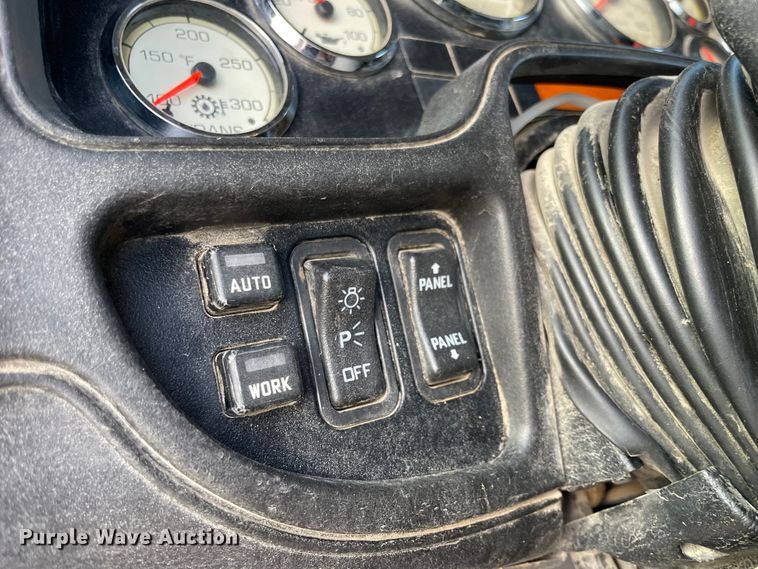 image for item IX9515 2012 International ProStar  semi truck