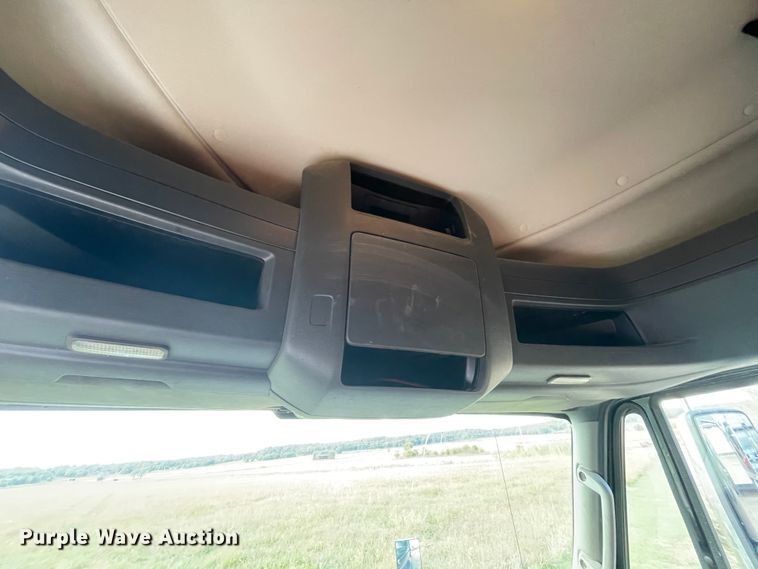 image for item IX9515 2012 International ProStar  semi truck