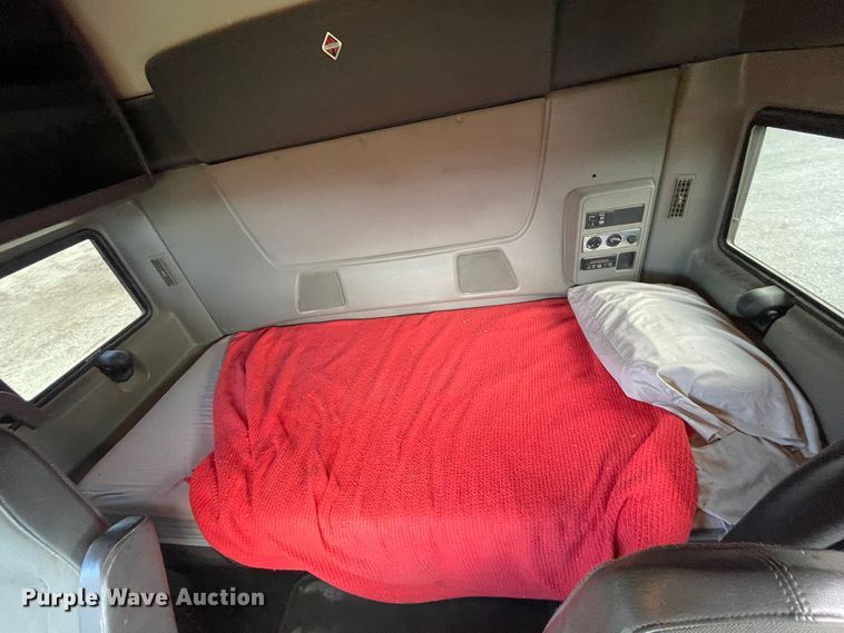 image for item IX9515 2012 International ProStar  semi truck