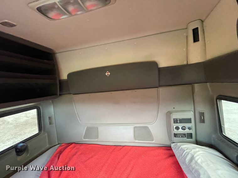 image for item IX9515 2012 International ProStar  semi truck