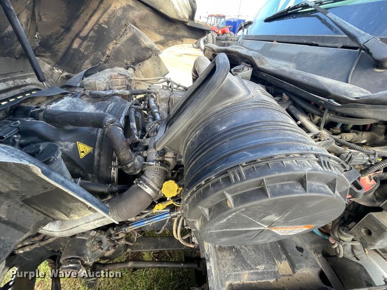 image for item IX9515 2012 International ProStar  semi truck