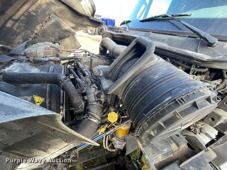 image for item IX9515 2012 International ProStar  semi truck