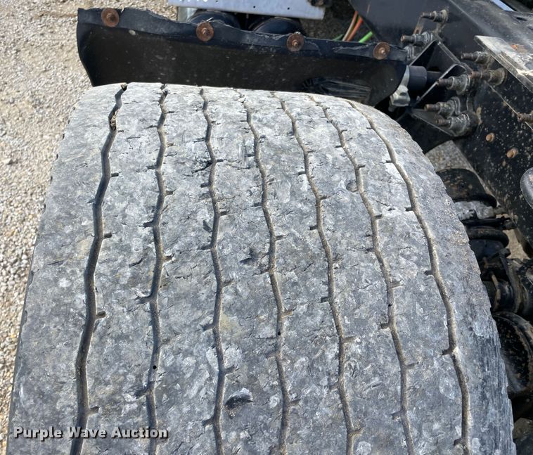 image for item IX9515 2012 International ProStar  semi truck