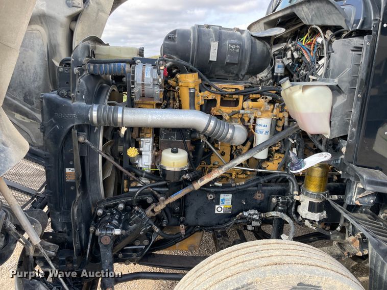 image for item IX9540 2009 Kenworth T660  semi truck