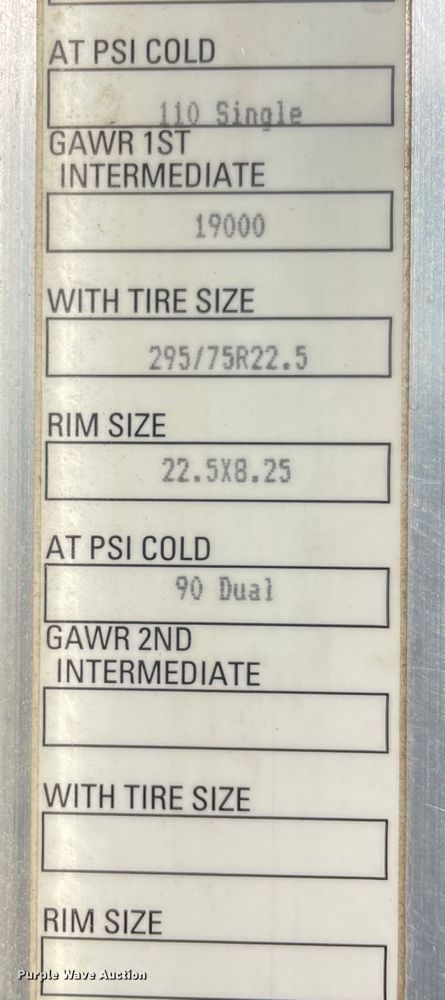 image for item IX9540 2009 Kenworth T660  semi truck