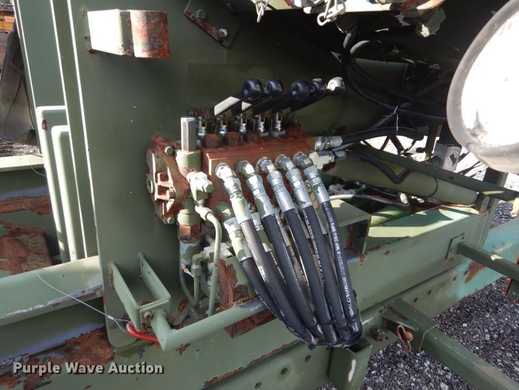 image for item JG9002 2007 Tru Hitch 250M  under lift towing device