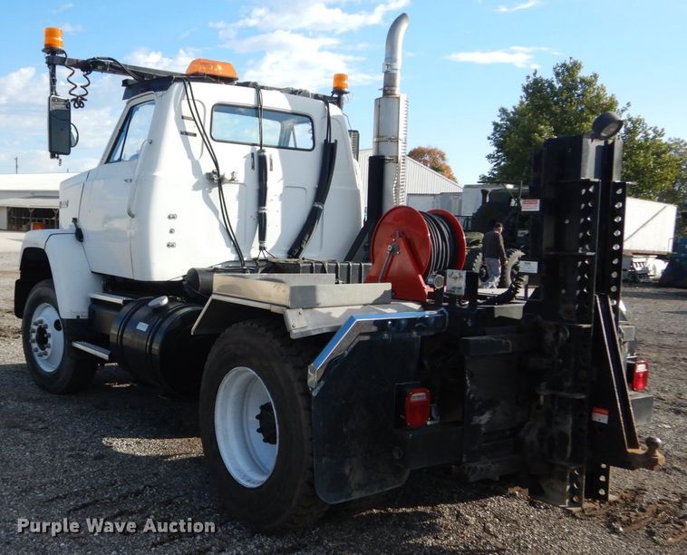 image for item JG9003 1985 GMC Brigadier  toter truck