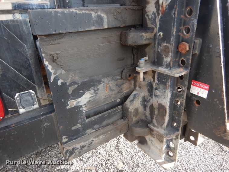 image for item JG9003 1985 GMC Brigadier  toter truck