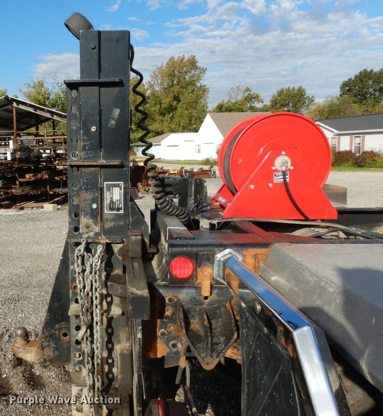 image for item JG9003 1985 GMC Brigadier  toter truck