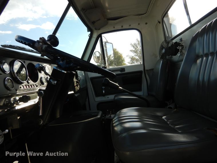 image for item JG9003 1985 GMC Brigadier  toter truck