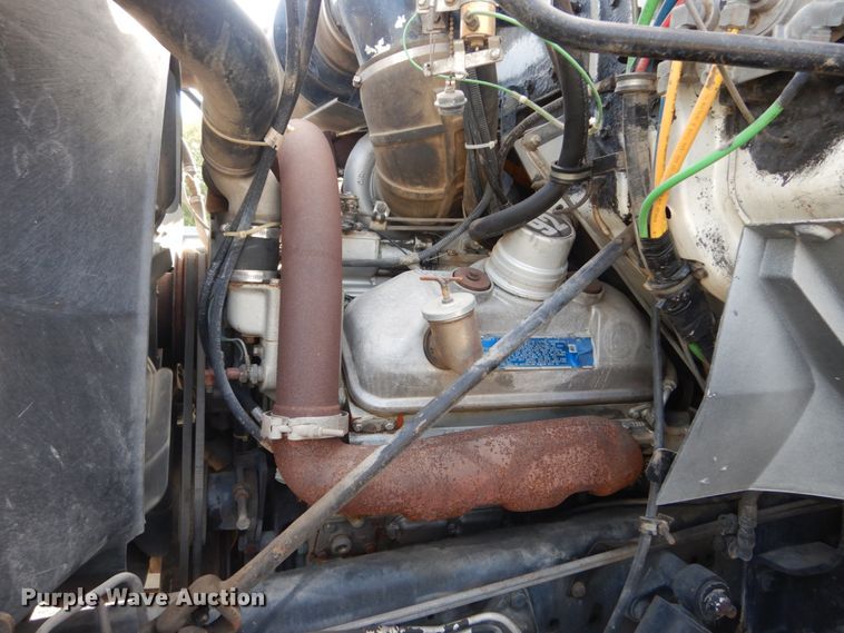 image for item JG9003 1985 GMC Brigadier  toter truck