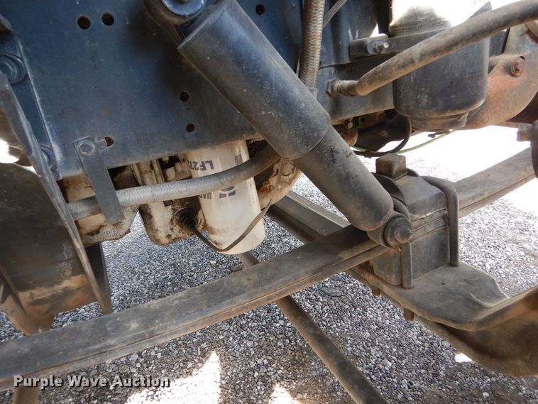 image for item JG9003 1985 GMC Brigadier  toter truck