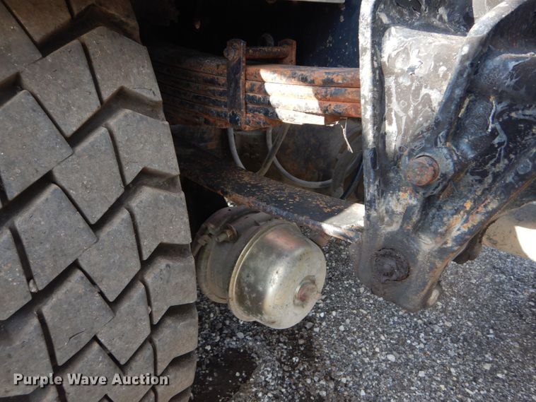 image for item JG9003 1985 GMC Brigadier  toter truck