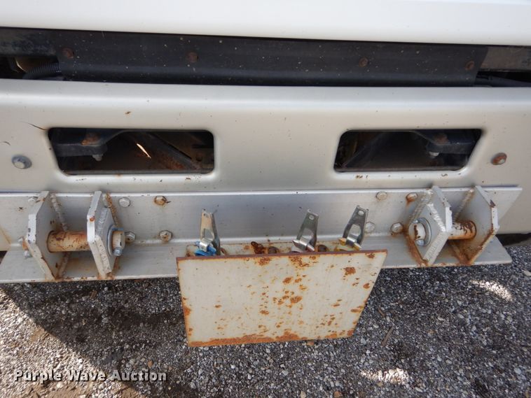 image for item JG9003 1985 GMC Brigadier  toter truck