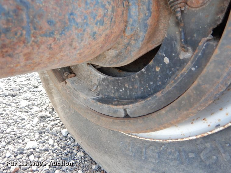 image for item JG9004 Ridewell Suspensions 2450316  axle