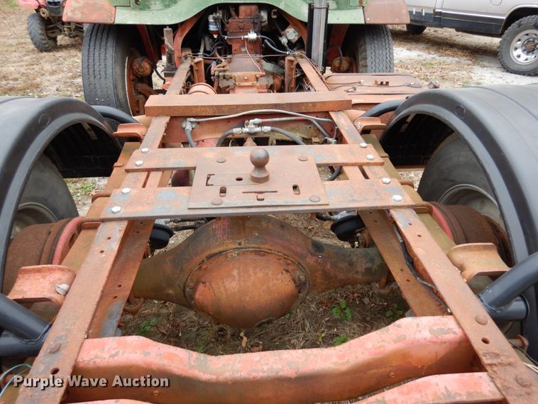 image for item JI9350 1966 International CO-1600-A  truck cab and chassis