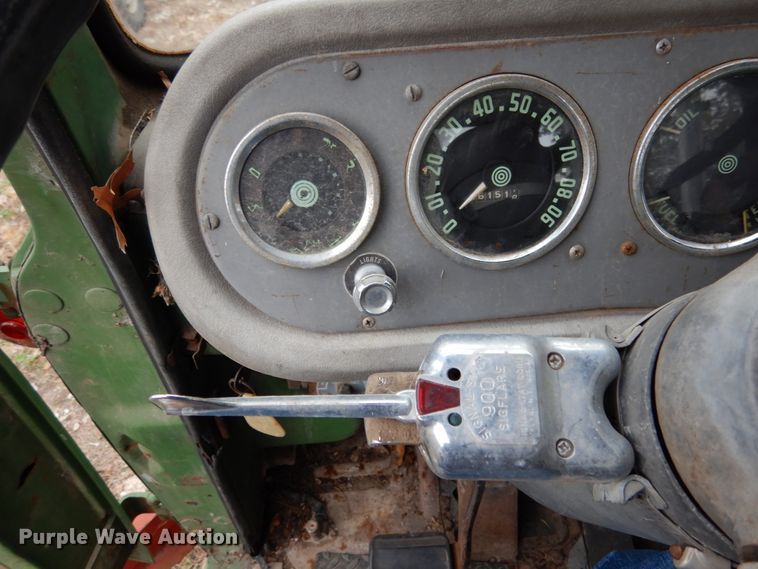 image for item JI9350 1966 International CO-1600-A  truck cab and chassis