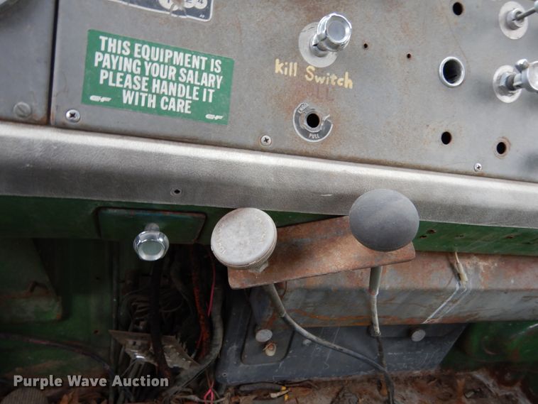 image for item JI9350 1966 International CO-1600-A  truck cab and chassis