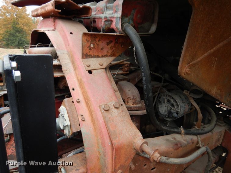 image for item JI9350 1966 International CO-1600-A  truck cab and chassis