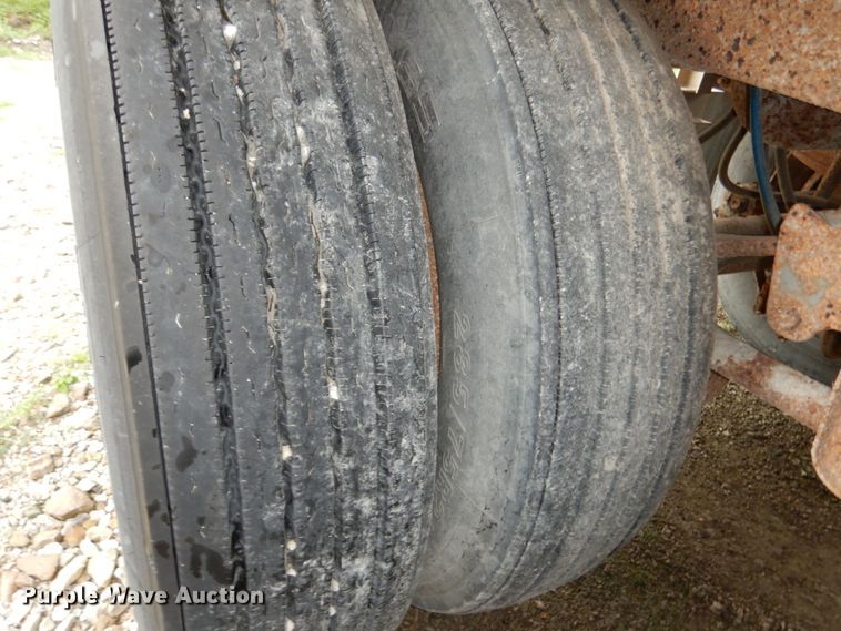 image for item JI9409 1995 Jet  grain trailer