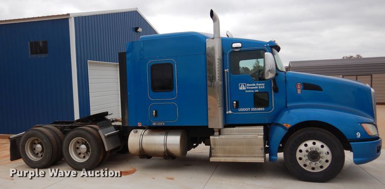 image for item JJ9907 2013 Kenworth T660  semi truck