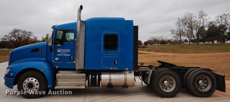 image for item JJ9907 2013 Kenworth T660  semi truck