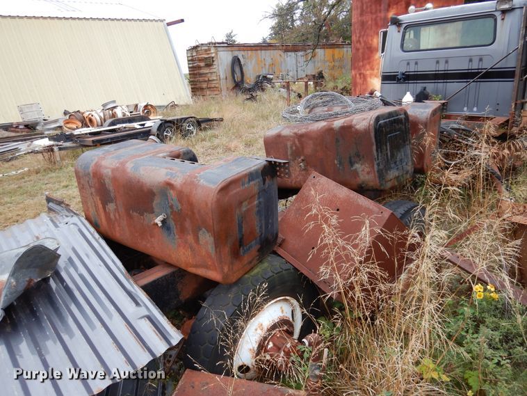 image for item JT9460 1978 International  truck cab and chassis