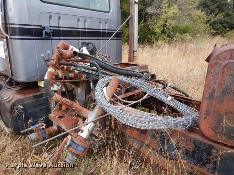 image for item JT9460 1978 International  truck cab and chassis