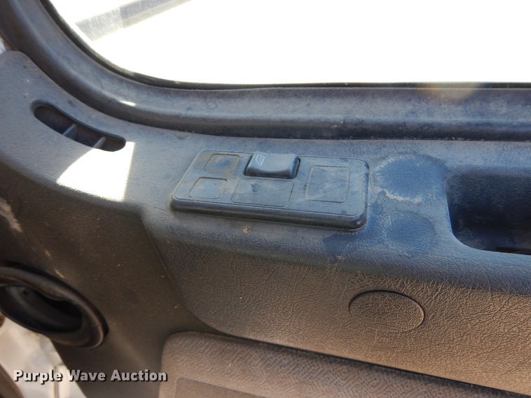 image for item KO9165 2000 Volvo VNL  semi truck