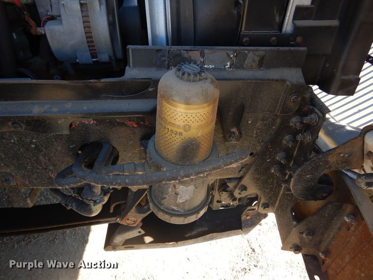 image for item KO9165 2000 Volvo VNL  semi truck