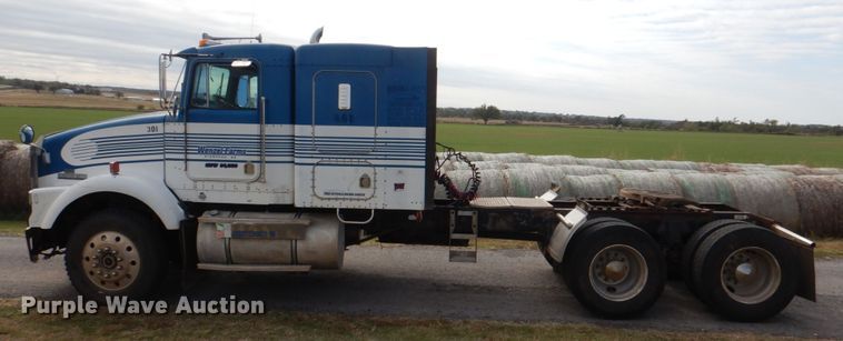 image for item KQ9662 1992 Kenworth T800  semi truck