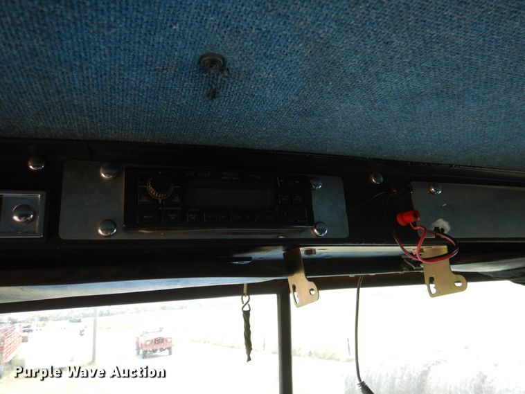 image for item KQ9662 1992 Kenworth T800  semi truck