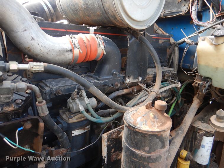 image for item KQ9662 1992 Kenworth T800  semi truck