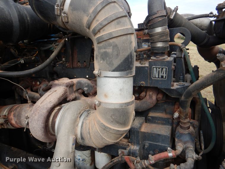 image for item KQ9662 1992 Kenworth T800  semi truck