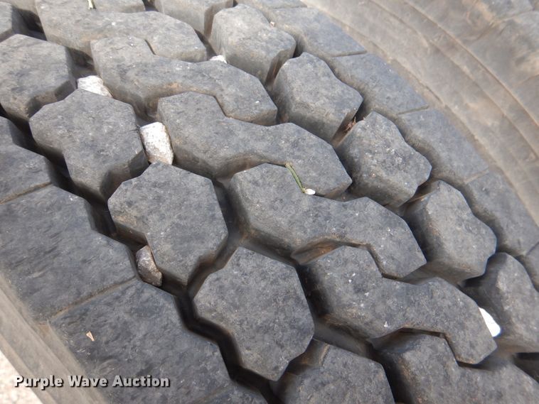 image for item KQ9662 1992 Kenworth T800  semi truck