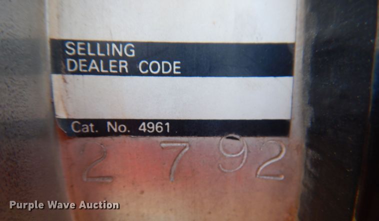 image for item KQ9662 1992 Kenworth T800  semi truck