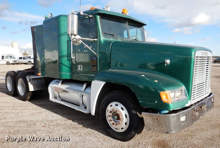 image for item KY9559 1996 Freightliner FLD120  semi truck
