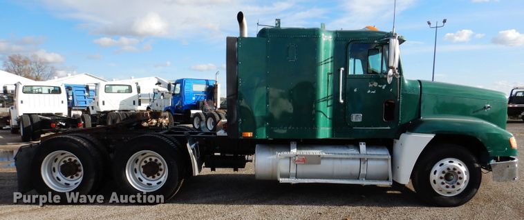 image for item KY9559 1996 Freightliner FLD120  semi truck