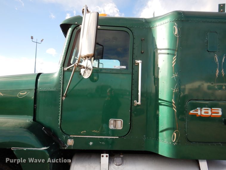 image for item KY9559 1996 Freightliner FLD120  semi truck