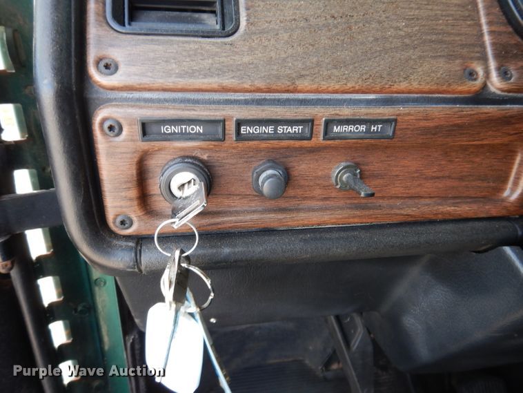 image for item KY9559 1996 Freightliner FLD120  semi truck