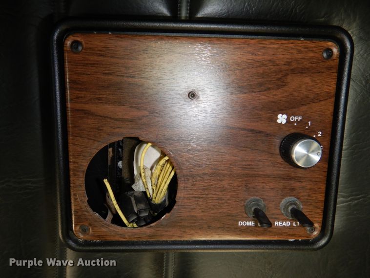 image for item KY9559 1996 Freightliner FLD120  semi truck