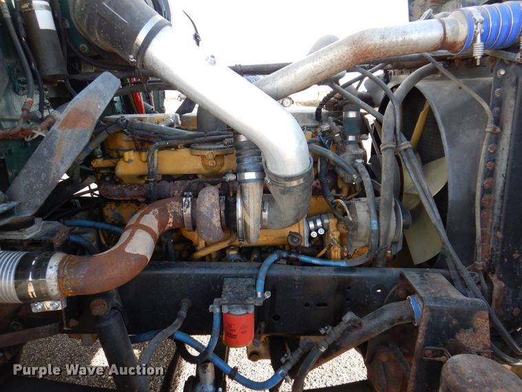 image for item KY9559 1996 Freightliner FLD120  semi truck