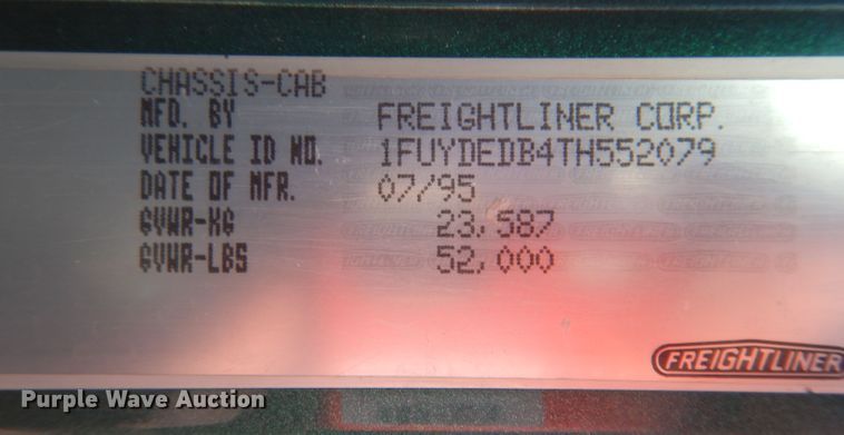 image for item KY9559 1996 Freightliner FLD120  semi truck