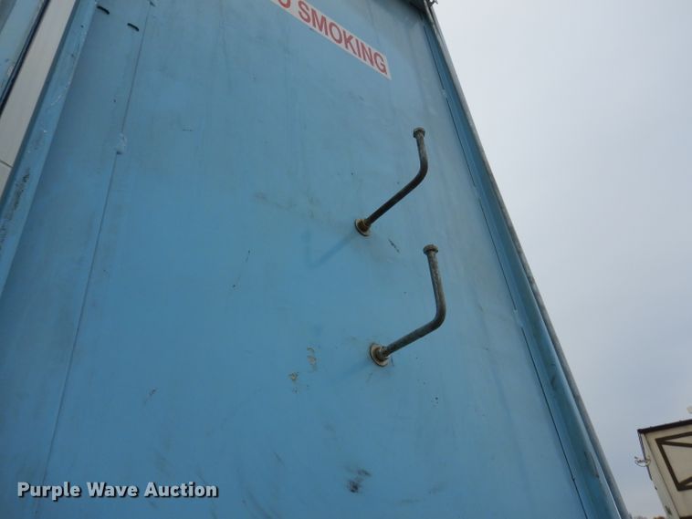 image for item KY9661 2006 Ford F750  fuel / lube truck