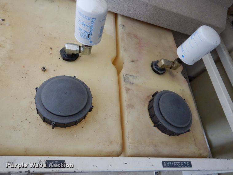 image for item KY9661 2006 Ford F750  fuel / lube truck