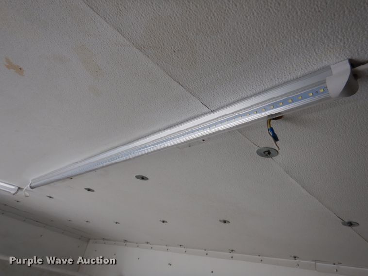 image for item KY9661 2006 Ford F750  fuel / lube truck