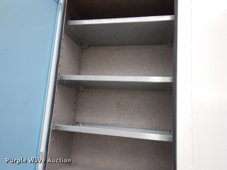 image for item KY9661 2006 Ford F750  fuel / lube truck