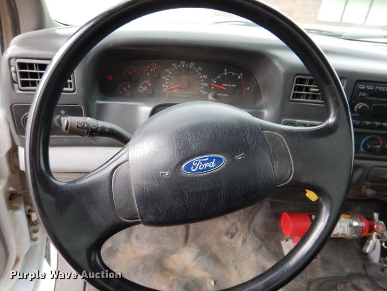 image for item KY9661 2006 Ford F750  fuel / lube truck