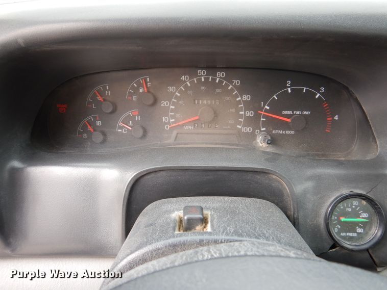 image for item KY9661 2006 Ford F750  fuel / lube truck