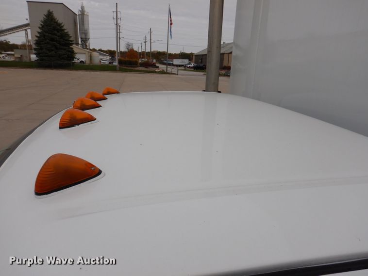 image for item KY9661 2006 Ford F750  fuel / lube truck